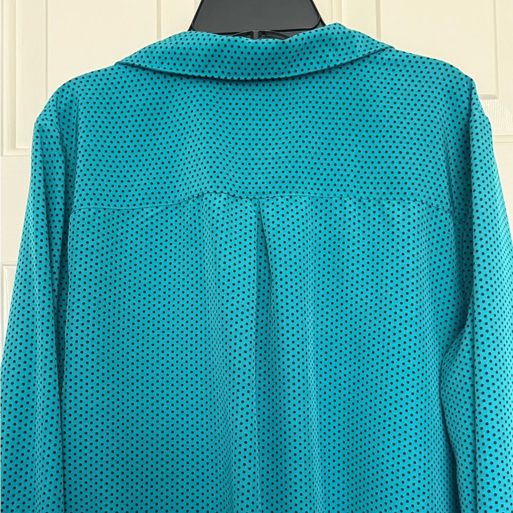 Women’s Button Down Shirt/ Size L/ Color Blue - Picture 7 of 7